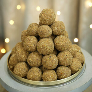 Plain Dink / Methi Laddu